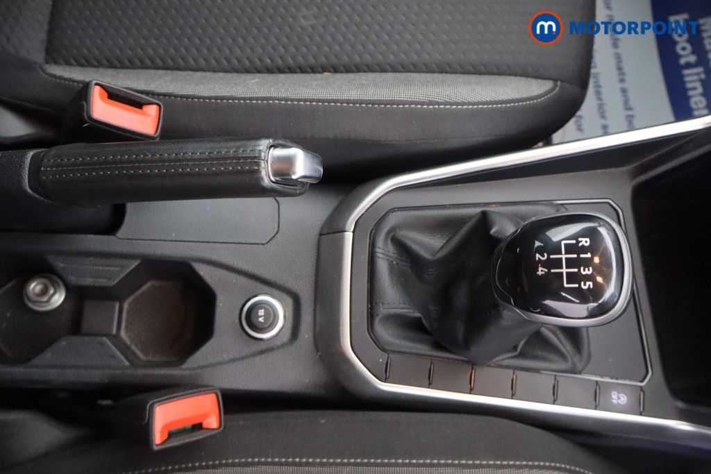 Volkswagen Polo Life Manual Petrol Hatchback - Stock Number (1677808) - 5th supplementary image