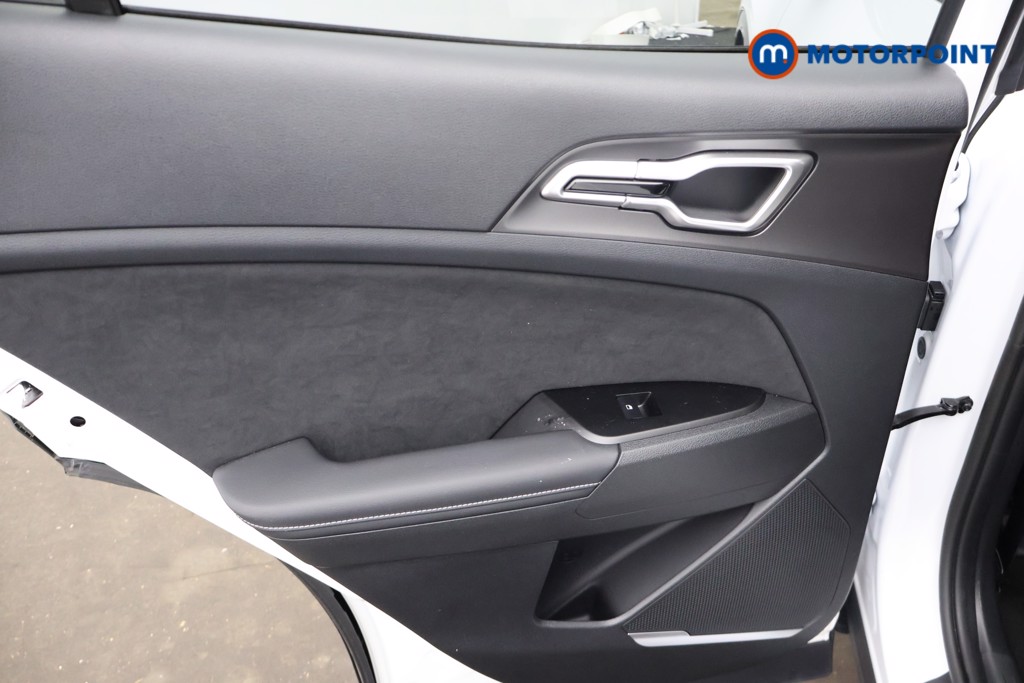 KIA Sportage Gt-Line Automatic Petrol-Electric Hybrid SUV - Stock Number (1677939) - 27th supplementary image