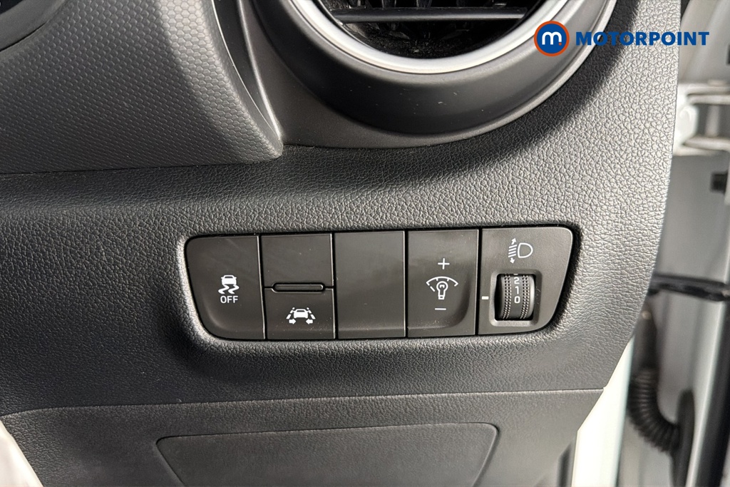Hyundai Kona Play Edition Manual Petrol SUV - Stock Number (1678084) - 11th supplementary image