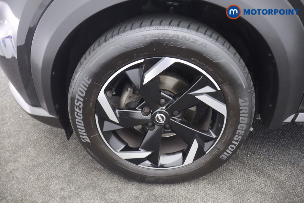 Nissan Juke N-Connecta Automatic Petrol SUV - Stock Number (1679813) - 17th supplementary image