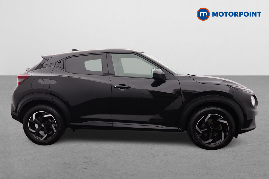 Nissan Juke N-Connecta Automatic Petrol SUV - Stock Number (1679813) - Drivers side