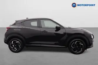 Nissan Juke N-Connecta Automatic Petrol SUV - Stock Number (1679813) - Drivers side