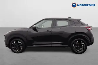 Nissan Juke N-Connecta Automatic Petrol SUV - Stock Number (1679813) - Passenger side