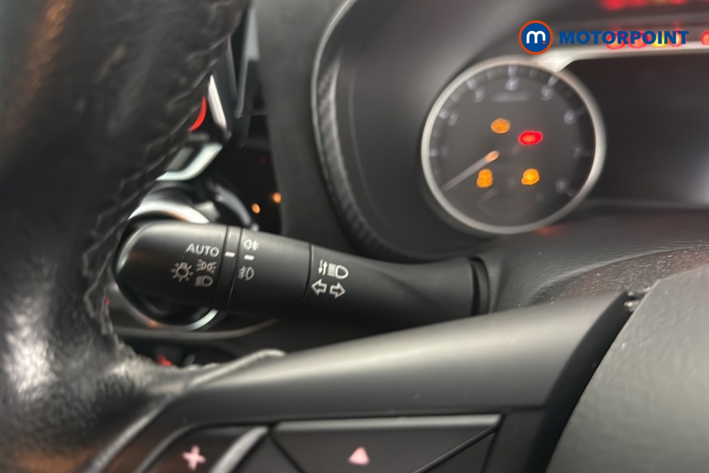 Nissan Juke Tekna-Plus Manual Petrol SUV - Stock Number (1680765) - 5th supplementary image