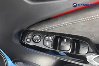 Nissan Juke Tekna-Plus Manual Petrol SUV - Stock Number (1680765) - 19th supplementary image