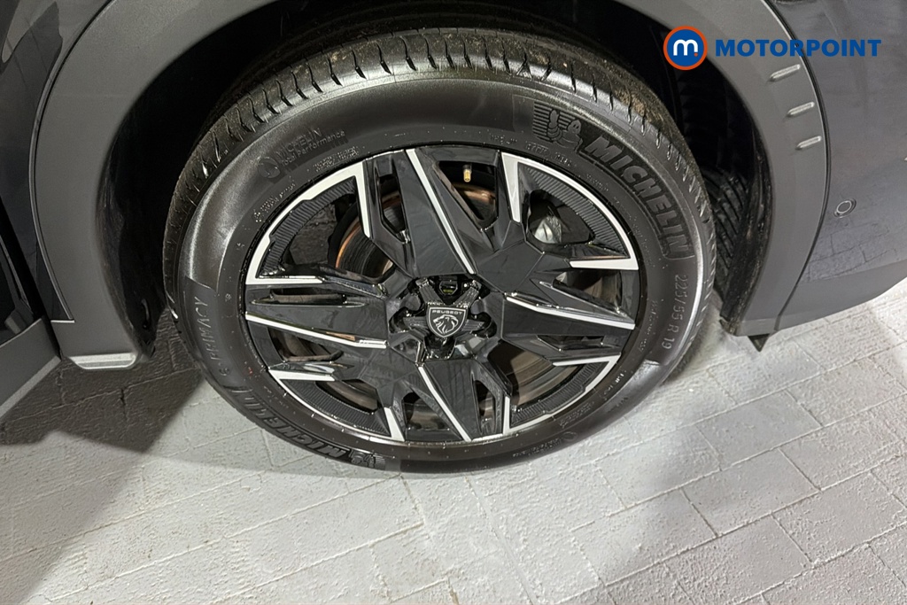 Peugeot 5008 Allure Premium Automatic Petrol SUV - Stock Number (1680792) - 47th supplementary image