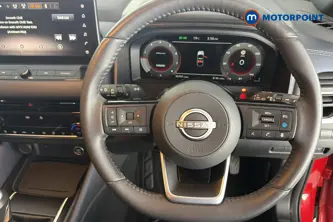 Nissan Qashqai Tekna Manual Petrol SUV - Stock Number (1681367) - 2nd supplementary image