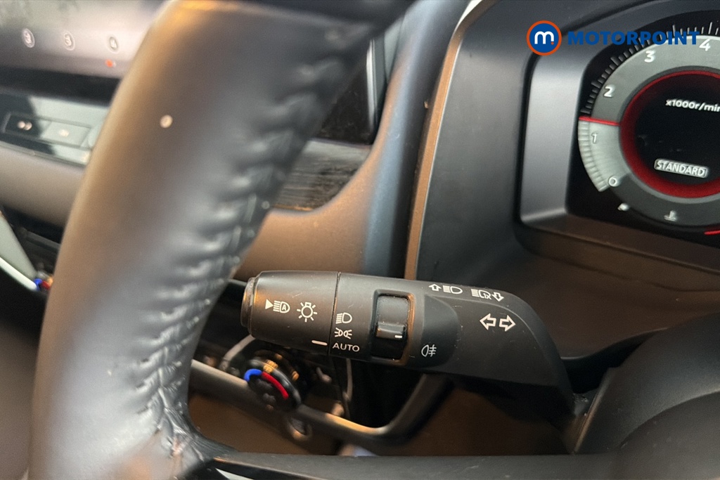 Nissan Qashqai Tekna Manual Petrol SUV - Stock Number (1681367) - 5th supplementary image