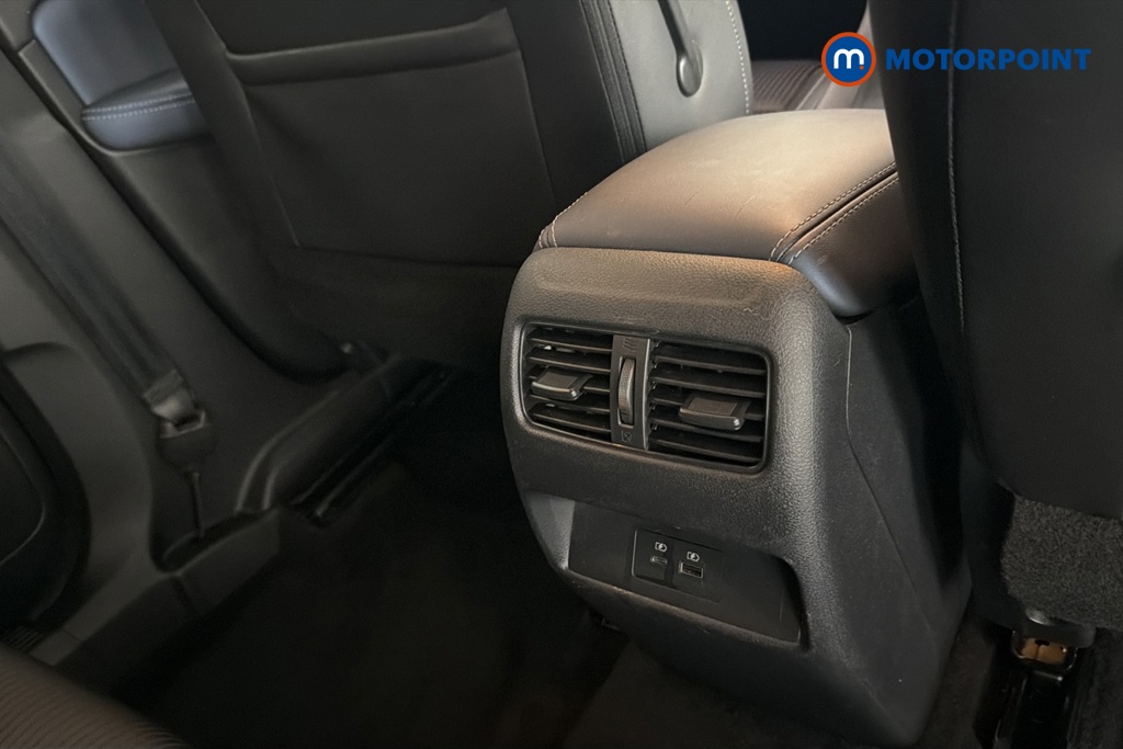 Nissan Qashqai Tekna Manual Petrol SUV - Stock Number (1681367) - 28th supplementary image