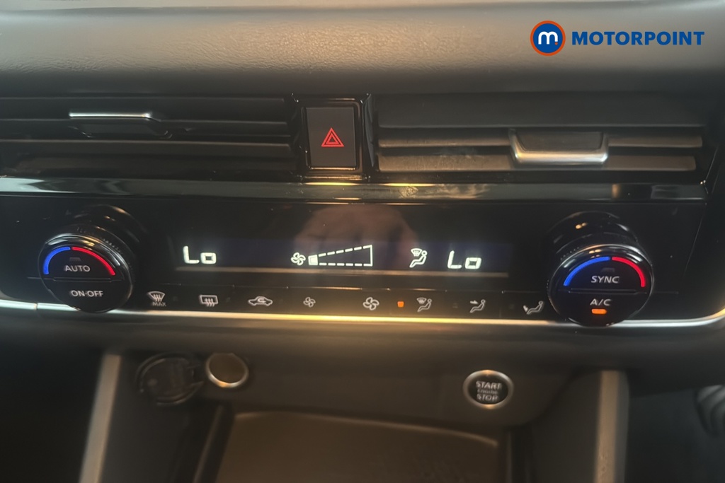 Nissan Qashqai Acenta Premium Automatic Petrol SUV - Stock Number (1681370) - 12th supplementary image