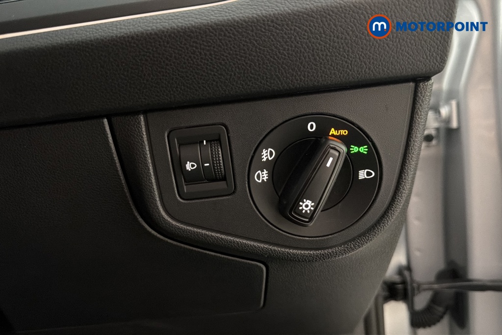 Volkswagen Polo R-Line Automatic Petrol Hatchback - Stock Number (1681451) - 11th supplementary image