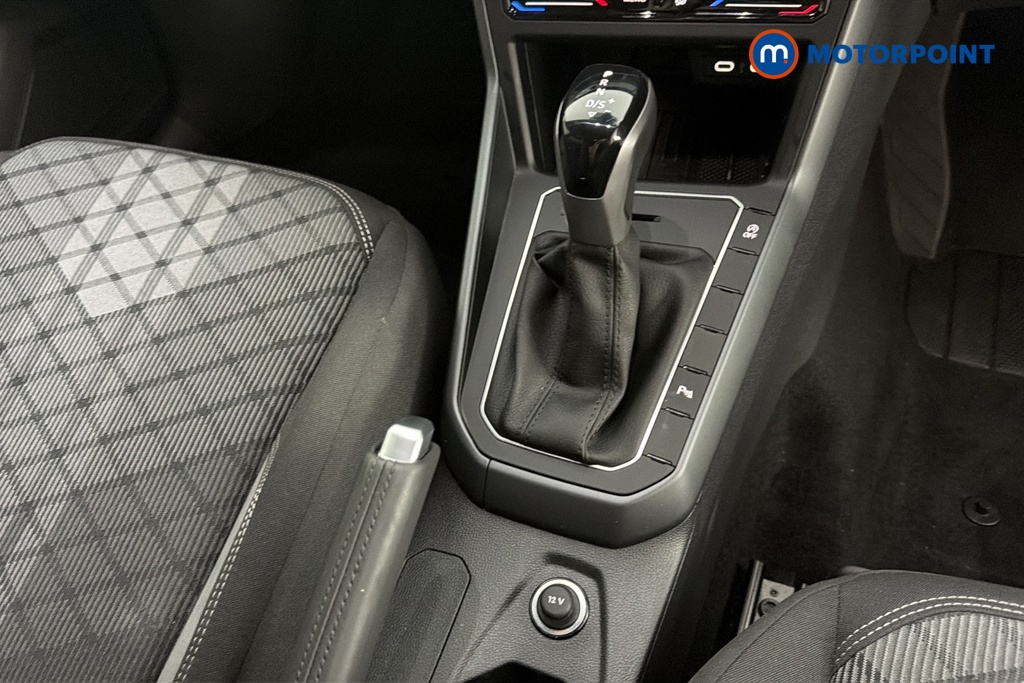 Volkswagen Polo R-Line Automatic Petrol Hatchback - Stock Number (1681451) - 15th supplementary image