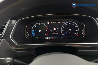 Volkswagen Tiguan R-Line Edition Automatic Diesel SUV - Stock Number (1681715) - 7th supplementary image