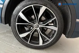Volkswagen Tiguan R-Line Edition Automatic Diesel SUV - Stock Number (1681715) - 45th supplementary image