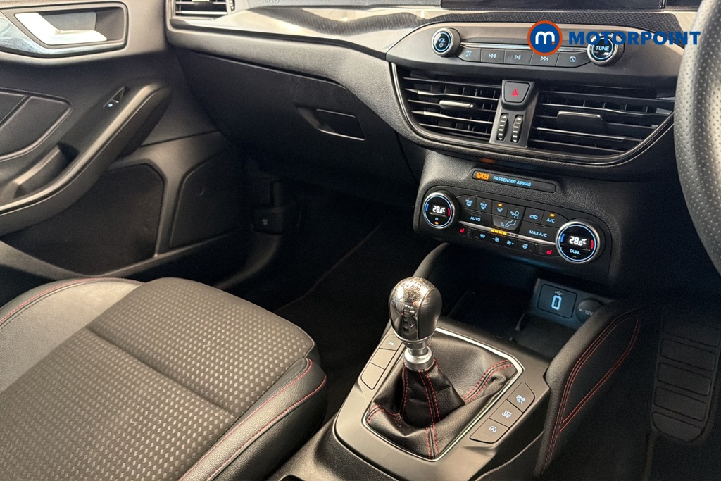 Ford Focus St-Line X Edition Manual Petrol Hatchback - Stock Number (1681895) - 15th supplementary image