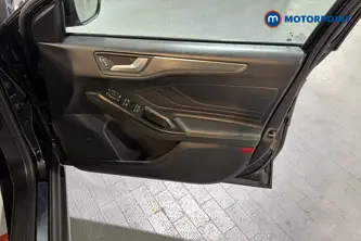 Ford Focus Vignale Active X Automatic Petrol Hatchback - Stock Number (1682065) - 18th supplementary image