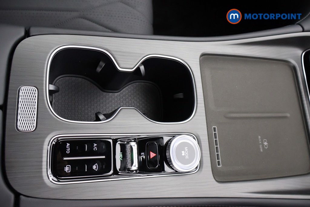 Chery Tiggo 8 Summit Automatic Petrol Plug-In Hybrid SUV - Stock Number (1682723) - 9th supplementary image