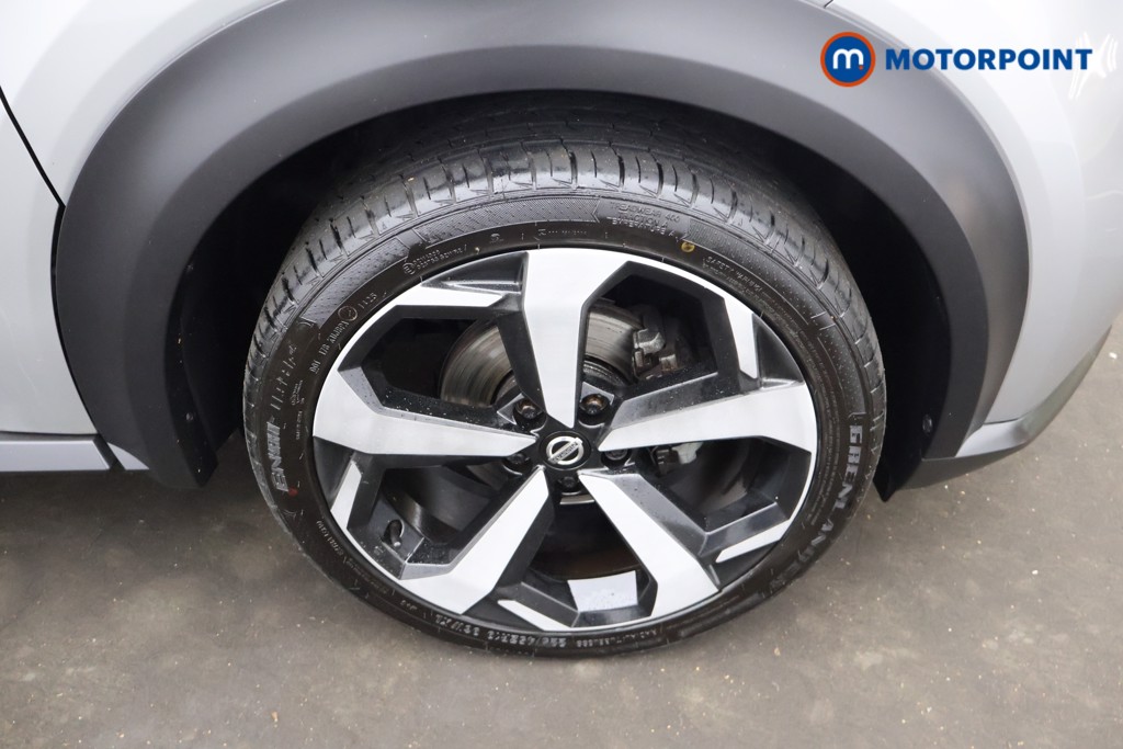 Nissan Juke Tekna Automatic Petrol SUV - Stock Number (1682935) - 4th supplementary image