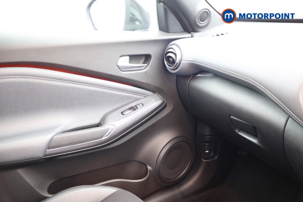 Nissan Juke Tekna Automatic Petrol SUV - Stock Number (1682935) - 15th supplementary image