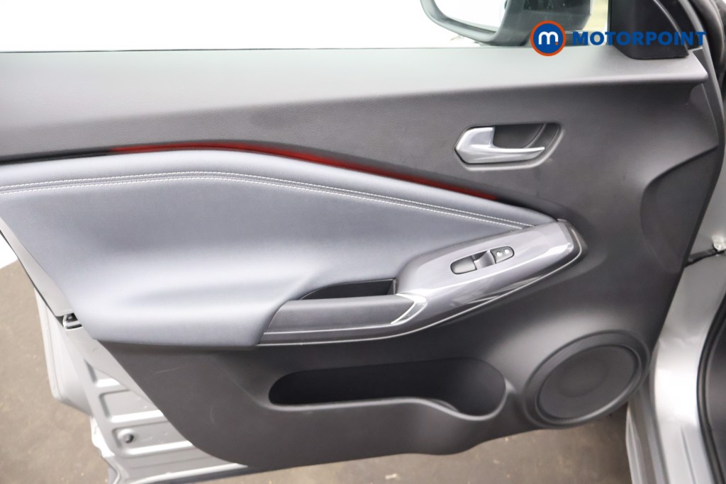 Nissan Juke Tekna Automatic Petrol SUV - Stock Number (1682935) - 30th supplementary image