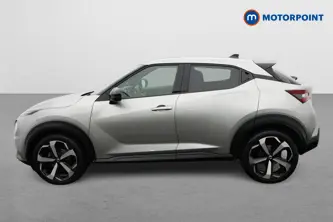 Nissan Juke Tekna Automatic Petrol SUV - Stock Number (1682935) - Passenger side