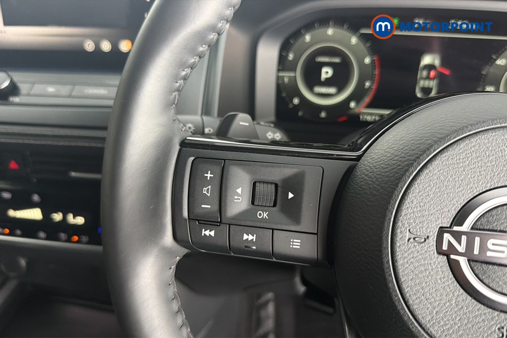 Nissan Qashqai Tekna Automatic Petrol SUV - Stock Number (1682980) - 4th supplementary image
