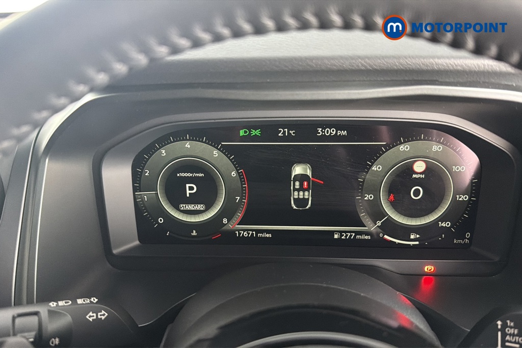 Nissan Qashqai Tekna Automatic Petrol SUV - Stock Number (1682980) - 7th supplementary image