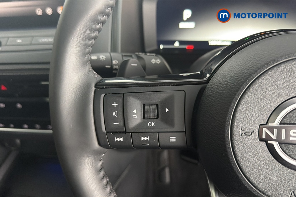 Nissan Qashqai Tekna Automatic Petrol SUV - Stock Number (1683010) - 4th supplementary image