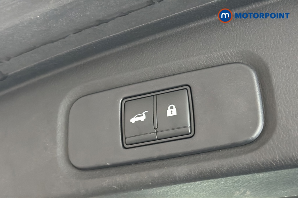 Nissan Qashqai Tekna Automatic Petrol SUV - Stock Number (1683022) - 35th supplementary image