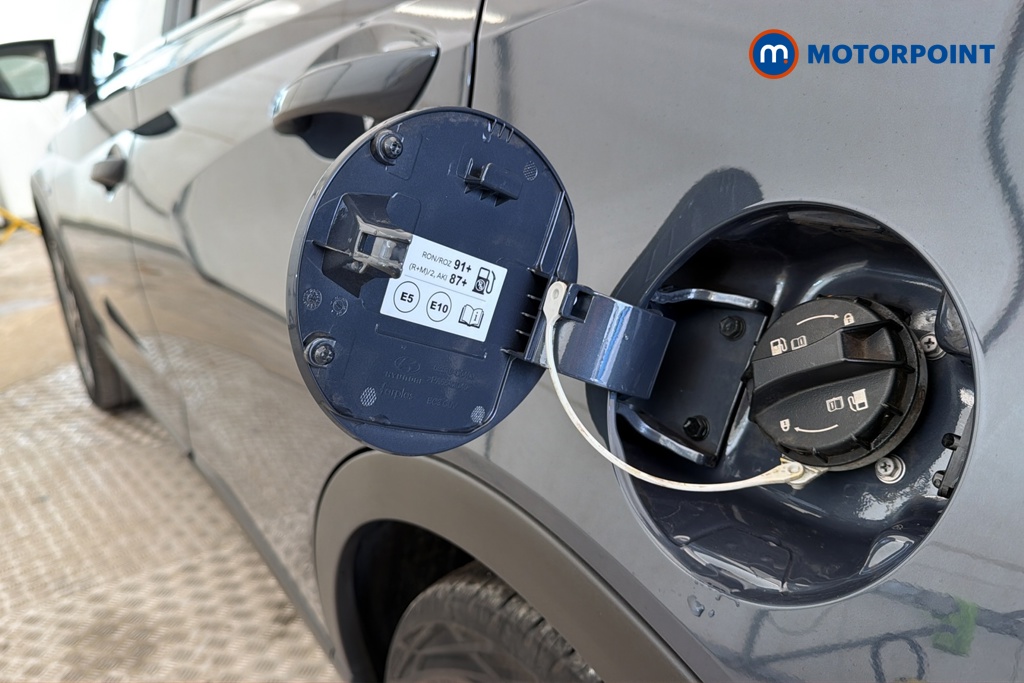 Hyundai Bayon Premium Automatic Petrol SUV - Stock Number (1683268) - 41st supplementary image