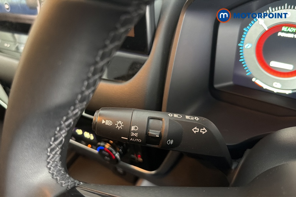 Nissan Qashqai N-Connecta Automatic Petrol-Electric Hybrid SUV - Stock Number (1683658) - 5th supplementary image