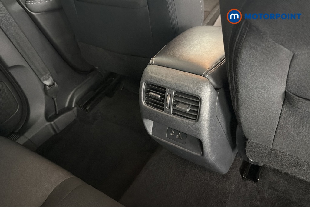 Nissan Qashqai N-Connecta Automatic Petrol-Electric Hybrid SUV - Stock Number (1683658) - 28th supplementary image