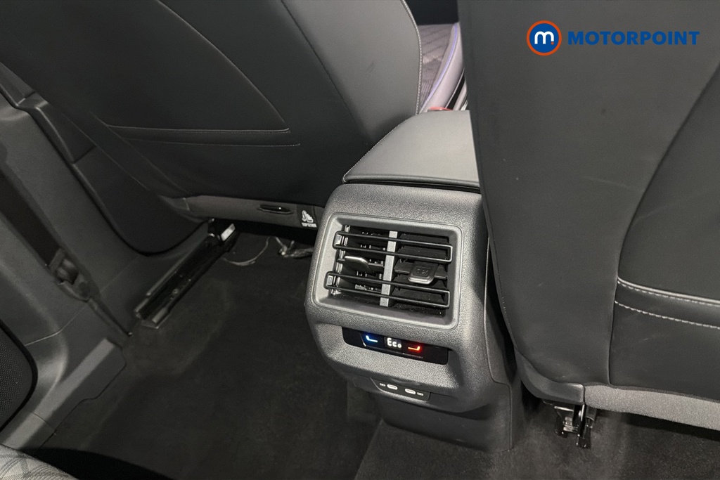 Volkswagen Tiguan R-Line Automatic Petrol Plug-In Hybrid SUV - Stock Number (1683662) - 28th supplementary image