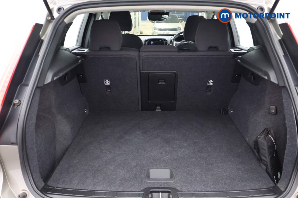 Volvo Xc40 Momentum Manual Petrol SUV - Stock Number (1675978) - 15th supplementary image