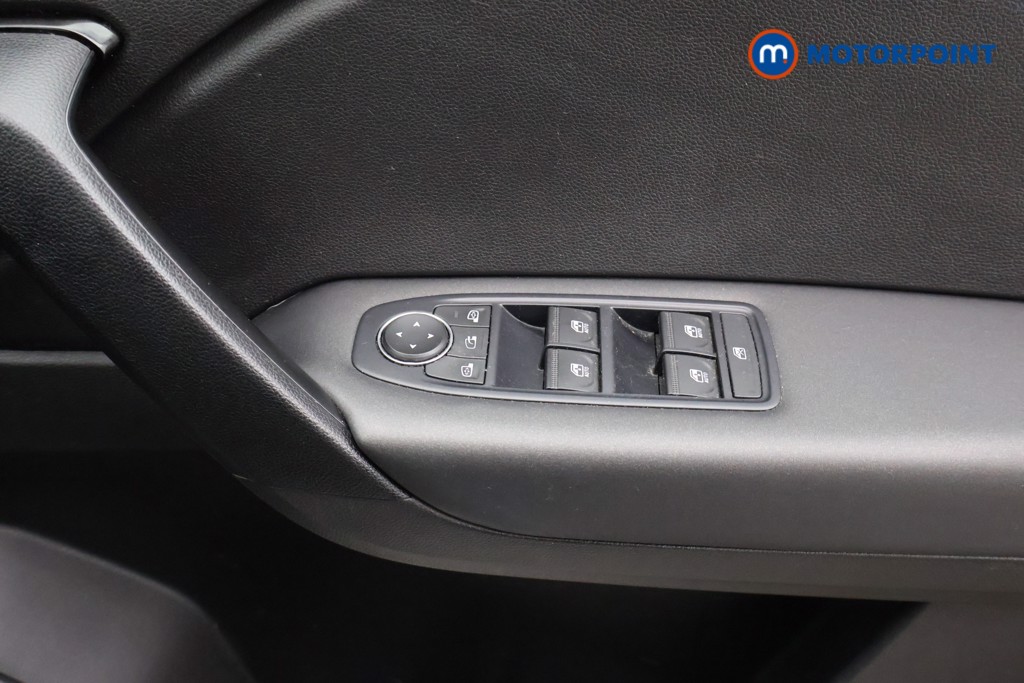 Renault Captur Iconic Manual Petrol SUV - Stock Number (1677547) - 12th supplementary image