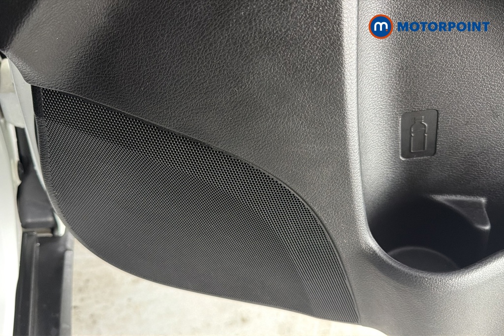 Suzuki S-Cross Motion Manual Petrol SUV - Stock Number (1680353) - 21st supplementary image