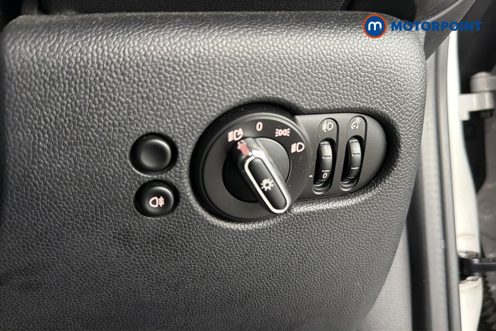 Mini Hatchback Cooper S Exclusive Automatic Petrol Hatchback - Stock Number (1681199) - 11th supplementary image