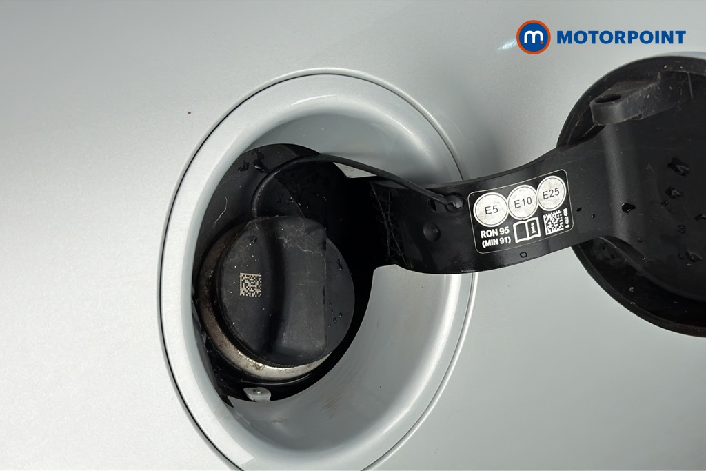 Mini Hatchback Cooper S Exclusive Automatic Petrol Hatchback - Stock Number (1681199) - 41st supplementary image