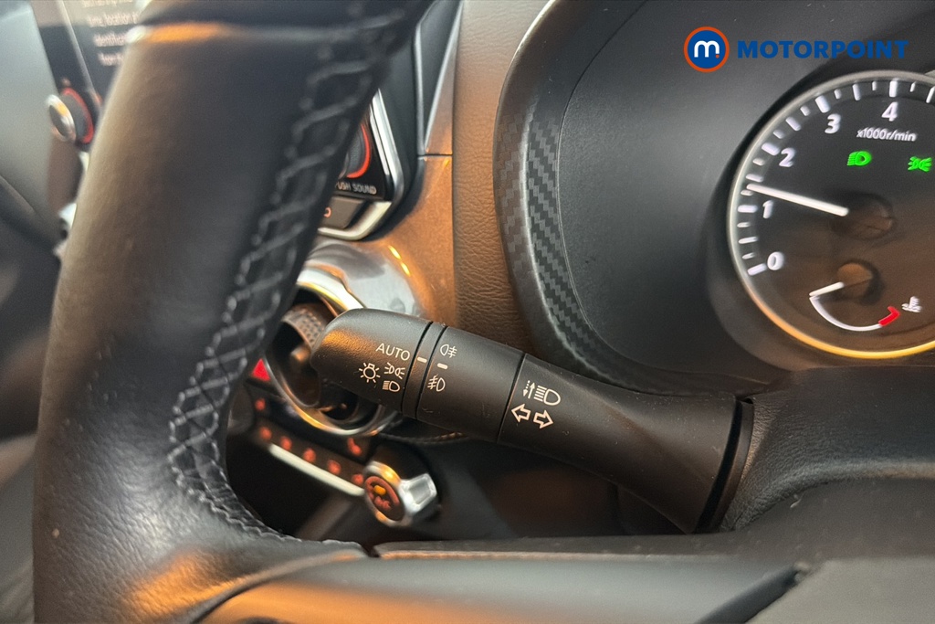 Nissan Juke Tekna Manual Petrol SUV - Stock Number (1682236) - 5th supplementary image