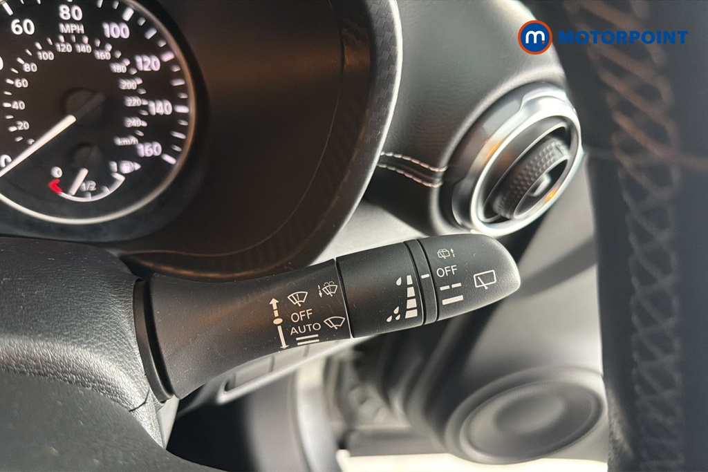 Nissan Juke Tekna Manual Petrol SUV - Stock Number (1682236) - 6th supplementary image