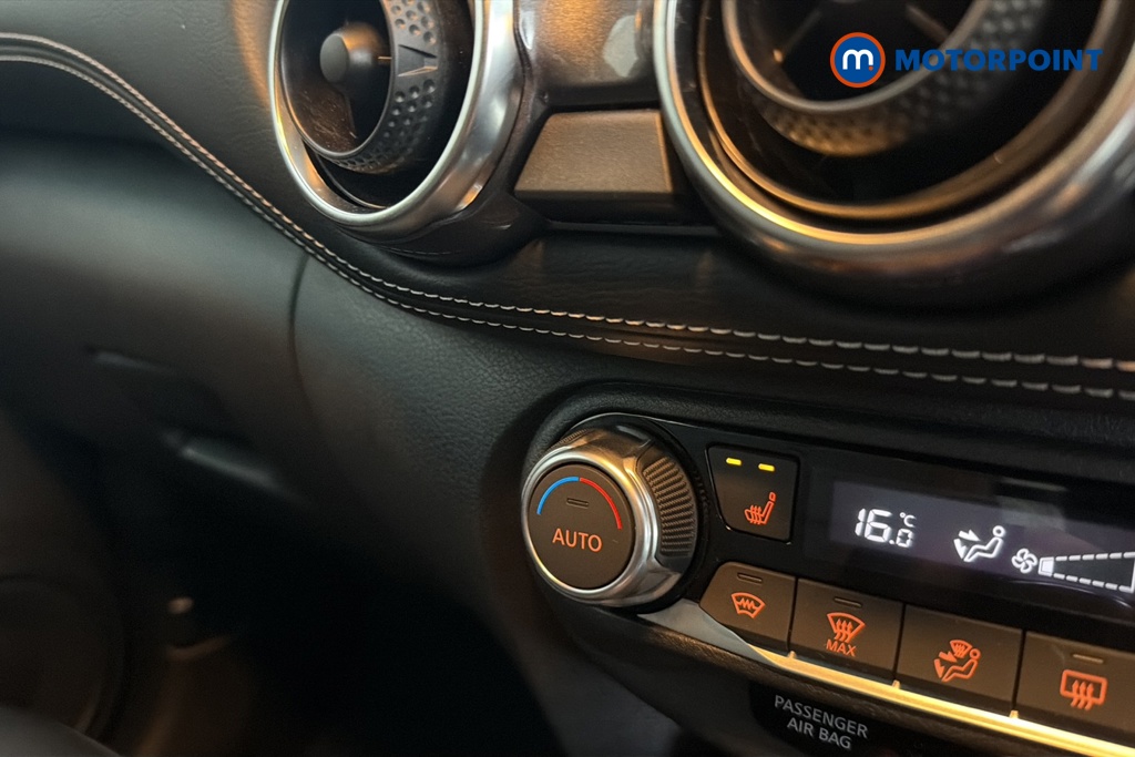 Nissan Juke Tekna Manual Petrol SUV - Stock Number (1682236) - 14th supplementary image