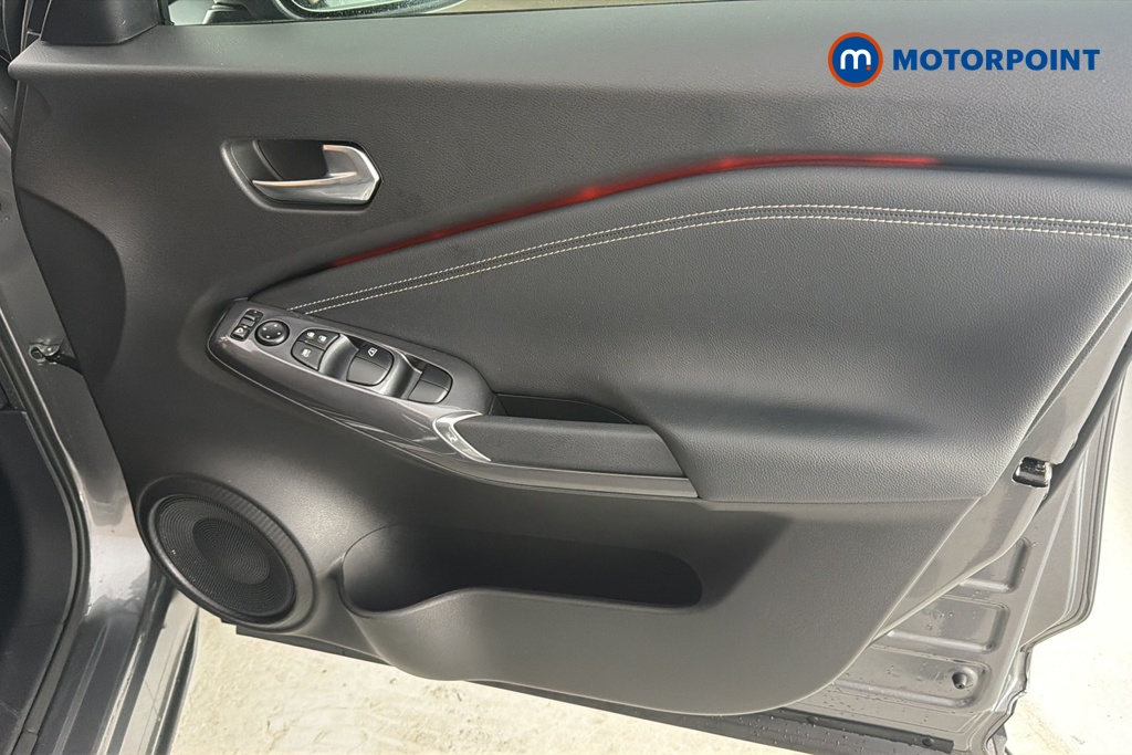 Nissan Juke Tekna Manual Petrol SUV - Stock Number (1682236) - 18th supplementary image