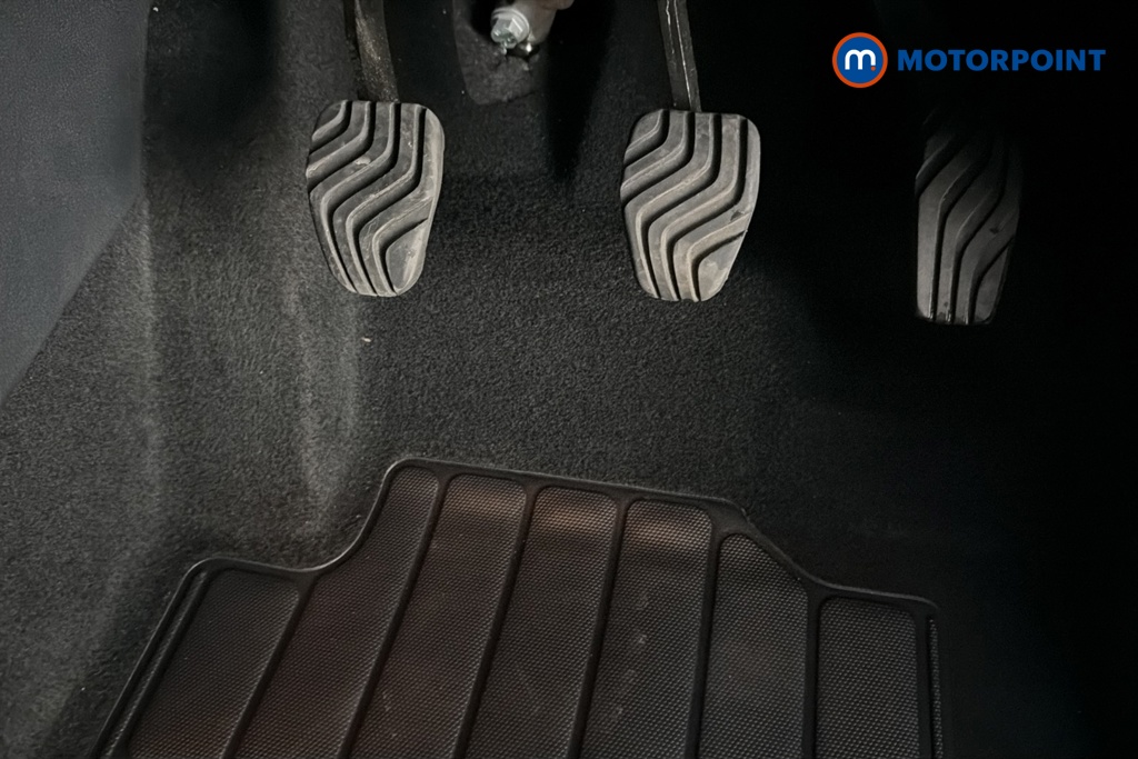 Nissan Juke Tekna Manual Petrol SUV - Stock Number (1682236) - 24th supplementary image