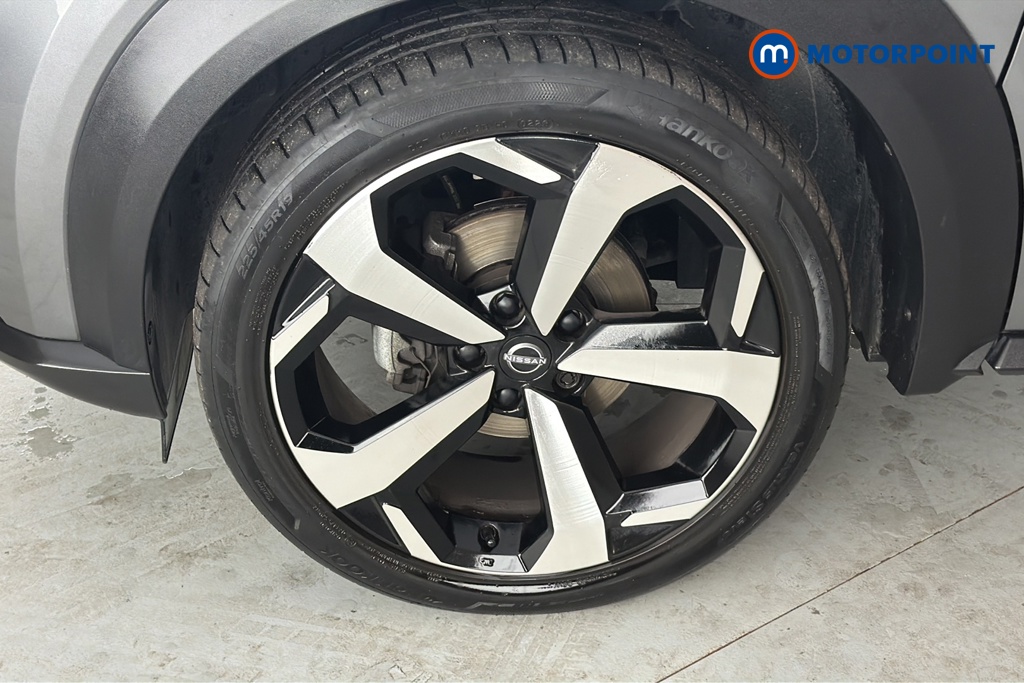 Nissan Juke Tekna Manual Petrol SUV - Stock Number (1682236) - 44th supplementary image