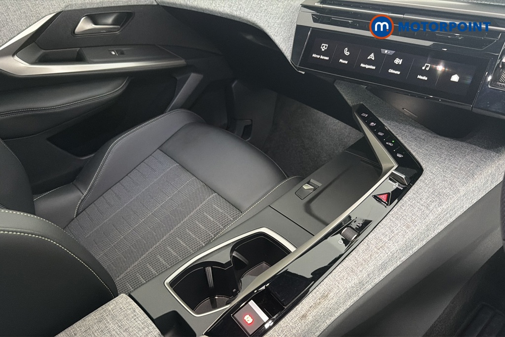 Peugeot 3008 GT Automatic Petrol SUV - Stock Number (1682985) - 15th supplementary image