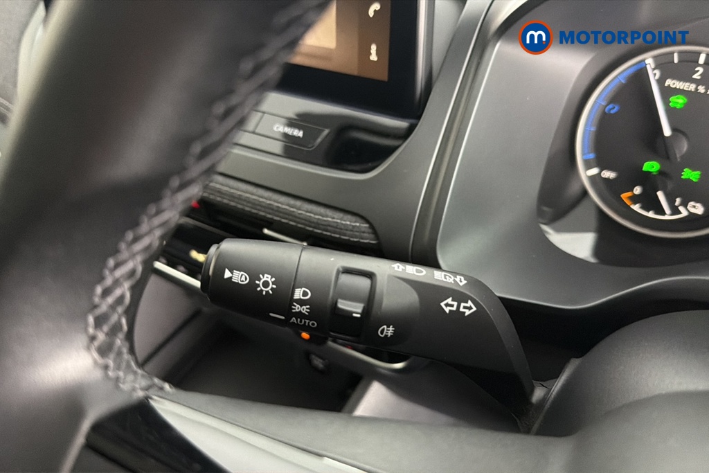 Nissan Qashqai Acenta Premium Automatic Petrol-Electric Hybrid SUV - Stock Number (1683653) - 5th supplementary image