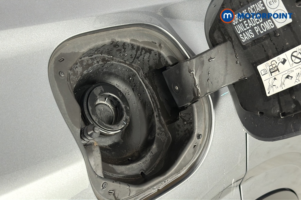 Nissan Qashqai Acenta Premium Automatic Petrol-Electric Hybrid SUV - Stock Number (1683653) - 41st supplementary image