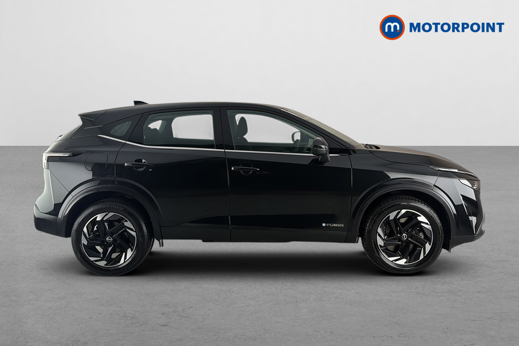 Nissan Qashqai Acenta Premium Automatic Petrol-Electric Hybrid SUV - Stock Number (1683661) - Passenger side