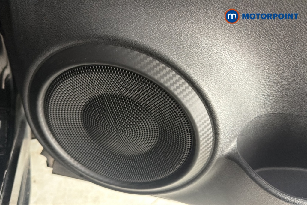 Nissan Juke N-Connecta Manual Petrol SUV - Stock Number (1635834) - 21st supplementary image