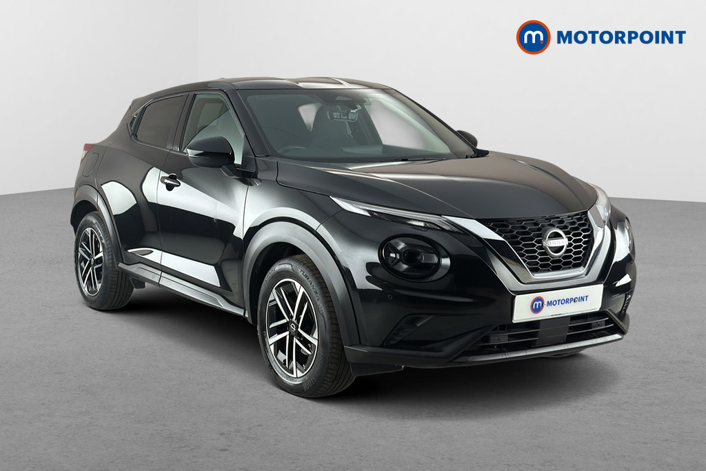 Nissan Juke N-Connecta Manual Petrol SUV - Stock Number (1635834) - Drivers side front corner